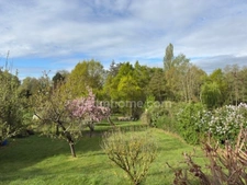 Vallée de Chevreuse. Terrain à bâtir de 700 m² non viabilisé au calme, vue dégagée, écoles à pieds, A10 à SAINT CYR SOUS DOURDAN (91)
