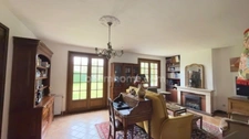 SAINT CYR SOUS DOURDAN (91)- 45 KM de PARIS. Maison familliale de 150 M² habitables (120 m² loi carrez) avec véranda 20 M² et beau jardin de 1000 M²