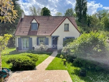 45 mn au sud de PARIS. ST CYR SOUS DOURDAN. Belle Maison de 175 M² HAB avec 3/4 chambres...Dépendances et un beau Jardin de 1385 M² clos et arboré.