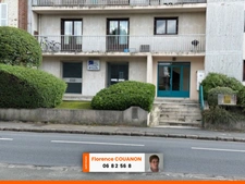 RAMBOUILLET secteur la louviere. LOCAL / BUREAU DE 107 M² EN RDC POUVANT ETRE TRANSFORMER EN APPARTEMENT