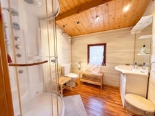 CHAMARANDE – Maison atypique 109 M² avec jardin de 860 m² et chalet aménagé