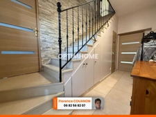 A 55 KM de PARIS. CORBREUSE 91410. Belle maison familiale de 163,04 M² loi carrez ( 189 M² habitable) avec 5/7 Chambres, garage et un beau jardin au calme..