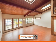 Maison 240 M² à vendre 7 pièces LONGVILLIERS (78). 3 chambre, jardin 1677 M² clos.