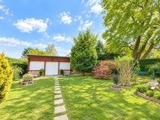 LIMOURS MAISON DANS UNE RESIDENCE TRANQUILLE 140 M² AVEC DEPENDANCE ET TERRAIN PLAT ET CLOS.PROCHE COMMODITES.