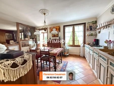 Vallée de Chevreuse. SAINT CYR SOUS DOURDAN (91)- 45 KM de PARIS. Maison familliale de 150 M² habitables (120 m² loi carrez) avec véranda 20 M² et beau jardin de 1000 M² -
