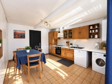 Maison ancienne de 47m² en duplex et mitoyenne des 2 cotés avec une dépendance, au calme à vendre 3 pièces ANGERVILLIERS (91)