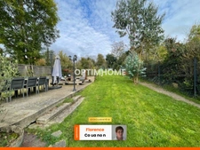 Maison ancienne mitoyenne de 120 M² Lois carrez et 160 M² / 6 pièces entièrements rénovées avec gout. 3/4 Chambres, jardin clos et arboré de 600 m² à SAINT CYR SOUS DOURDAN (91)