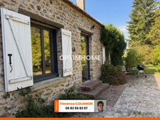 VALLEE DE CHEVREUSE. SAINT CYR S/S DOURDAN. Proprieté de deux maisons soit 370 M² habitable sur 13000 M². A seulement 45 KM de Paris, 5 KM de DOURDAN.