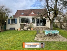 CYR SOUS DOURDAN. Belle Maison de 175 M² HAB avec 3/4 chambres...Dépendances et un beau Jardin de 1385 M² clos et arboré.