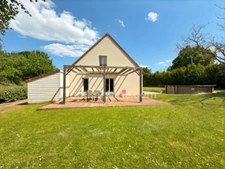  – Saint-Cyr-sous-Dourdan. Charmante maison de 137M ² habitables / 4 chambres / 1320 Piscine & Dépendance de 50 m²