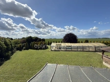 Une propriété d'exception au cœur de la nature 9900 M² . Maison de 200 m – À 20 minutes de Dourdan.