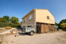 VILLARIÈS – VILLA FAMILIALE 179 M² AVEC PISCINE – 6 CHAMBRES – TERRAIN 1 500 M² – UN VÉRITABLE HAVRE DE PAIX