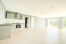 TOULOUSE SAINT SIMON / Superbe Villa lumineuse T4 de plain-pied moderne et bien agencée / Année 2016 / jardin / garage