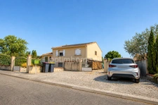 VILLARIÈS – VILLA FAMILIALE 179 M² AVEC PISCINE – 6 CHAMBRES – TERRAIN 1 500 M² – UN VÉRITABLE HAVRE DE PAIX