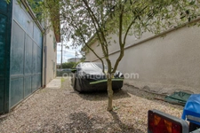 TOULOUSE Ensemble Immobilier / Une maison avec étage + 5 pièces  et une maison T3 en chartreuse de plain-pied secteur / Rte de Launaguet TOULOUSE 31200