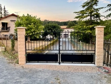 Grande propriété + 9 pièces comprenant 2 logements – 264 m² – Terrain arboré – Sans vis-à-vis Situation  Labessière-Candeil – À 25 min d’Albi / 45 min de Toulouse