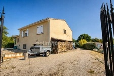 VILLARIÈS – VILLA FAMILIALE 179 M² AVEC PISCINE – 6 CHAMBRES – TERRAIN 1 500 M² – UN VÉRITABLE HAVRE DE PAIX