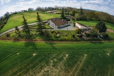 Grande propriété + 9 pièces comprenant 2 logements – 264 m² – Terrain arboré – Sans vis-à-vis Situation  Labessière-Candeil – À 25 min d’Albi / 45 min de Toulouse