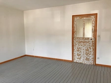 SAINT LAURENT SUR SEVRE, MAISON DE VILLE BORDS DE SEVRE, 2 CHAMBRES, JARDIN, 146000€ FAI
