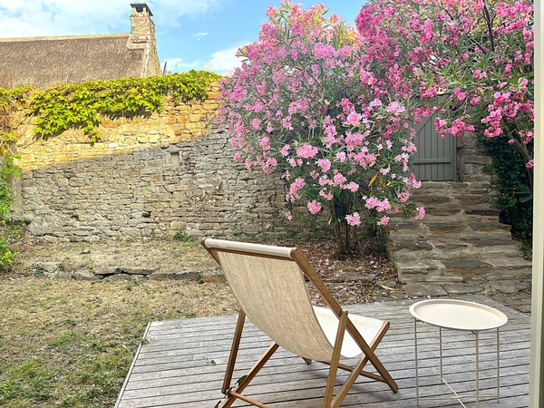 ILE AUX MOINES, COEUR DE BOURG, ANCIENNE ECOLE TRANSFORMEE EN HABITATION, 4 CHAMBRES, 748800€ FAI