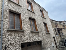 MAISON DE VILLE