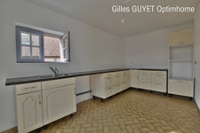 MAISON DE CARACTÈRE,T7,163M², 335000€ Dépendance. Terrain de 8000M² 