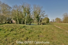 15MN de BERNAY, MAISON ATYPIQUE, T6, 122M²  180000€ 1,68Hectares de terrain avec dépendances et étang. (27)