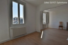 ✨SOUS COMPROMIS - PLUS DISPONIBLE À LA VENTE✨     Immeuble à vendre BERNAY centre 3 lots 170M² env. 215000€ (27)