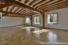 MAISON DE CARACTÈRE,T7,163M², 335000€ Dépendance. Terrain de 8000M² 
