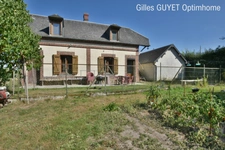20MN de BERNAY, MAISON de caractère, T4  75M²  115400€  7500M² de terrain avec dépendances.