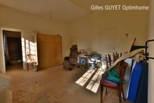 15MN de BERNAY, MAISON ATYPIQUE, T6, 122M²  180000€ 1,68Hectares de terrain avec dépendances et étang. (27)