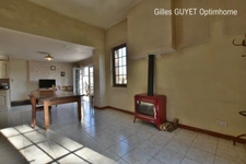 15MN de BERNAY, MAISON ATYPIQUE, T6, 122M²  180000€ 1,68Hectares de terrain avec dépendances et étang. (27)