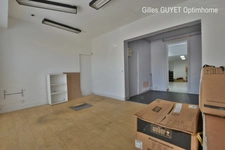 ✨SOUS COMPROMIS - PLUS DISPONIBLE À LA VENTE✨     Immeuble à vendre BERNAY centre 3 lots 170M² env. 215000€ (27)