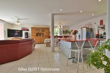 BERNAY,MAISON INDIVIDUELLE T9 ( 177M²) 6 chambres. Terrain de 1000M² env. 329800€
