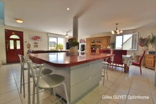 BERNAY,MAISON INDIVIDUELLE T9 ( 177M²) 6 chambres. Terrain de 1000M² env. 329800€