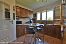 Secteur BEAUMONT-LE-ROGER/NASSANDRES-SUR-RISLE T5 100M² 185000€ Dépendance avec terrain clos.