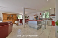 BERNAY,MAISON INDIVIDUELLE T9 ( 177M²) 6 chambres. Terrain de 1000M² env. 329800€