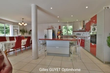 BERNAY,MAISON INDIVIDUELLE T9 ( 177M²) 6 chambres. Terrain de 1000M² env. 329800€
