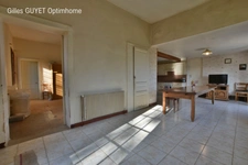 15MN de BERNAY, MAISON ATYPIQUE, T6, 122M²  180000€ 1,68Hectares de terrain avec dépendances et étang. (27)
