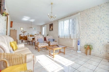 Maison à vendre 6 pièces MAURIAC (15)