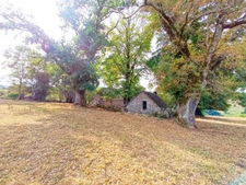 Buron avec terrain Proche de Salers