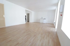 Maison à vendre 7 pièces MAURIAC (15)