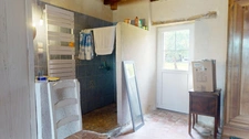 MAISON EN PIERRE AVEC JARDIN ET DÉPENDANCES