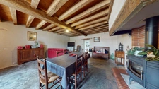 MAISON EN PIERRE AVEC JARDIN ET DÉPENDANCES