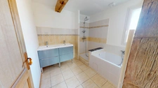 MAISON EN PIERRE QUATRE CHAMBRES + GARAGE + JARDIN