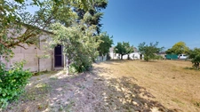 MAISON 2 CHAMBRES + GRAND TERRAIN + DEPENDANCES EN CAMPAGNE