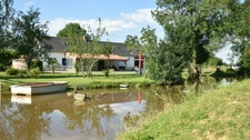 MAISON EN PIERRE + GRAND TERRAIN + GRAND GARAGE