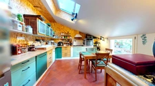 MAISON EN PIERRE PLAIN-PIED 4 CHAMBRES + BUREAU + DEPENDANCES + JARDIN