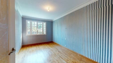 MAISON 5 CHAMBRES + BUREAU + SALLE DE JEUX + JARDIN