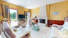 MAISON 4 CHAMBRES AVEC UN BEAU TERRAIN CLOS